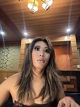 hugecock_tamira webcam show