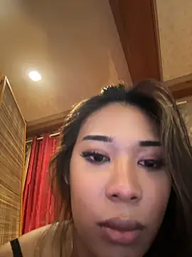 Show de hugecock_tamira na webcam