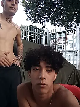 הופעת וובקאם של boy_max_latin