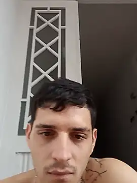 boy_max_latin's Webcam Show