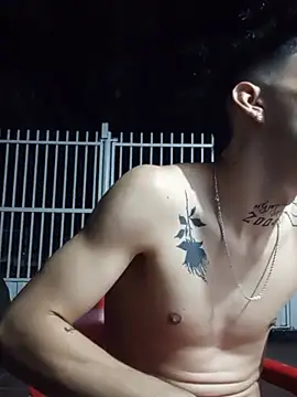 boy_max_latinのウェブカメラショー