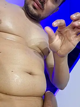 Show de ORTIZ96hot na webcam