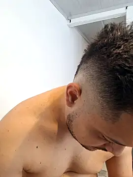 ORTIZ96hot 在線直播表演