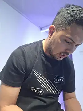 ORTIZ96hot 웹캠 쇼