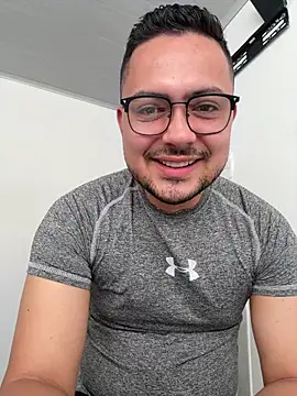 ORTIZ96hot Adlı Modelin Web Kamerası Şovu