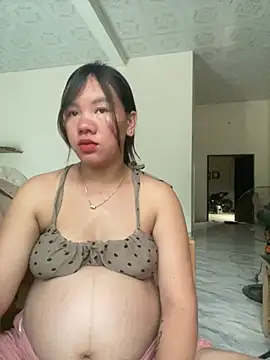 Suki-love Adlı Modelin Canlı Sohbet Odası
