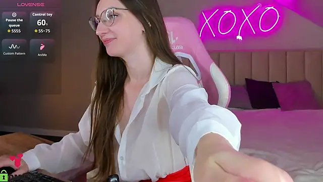 Alexa_Carte Adlı Modelin Canlı XXX Sohbeti