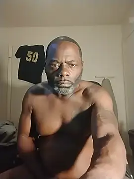 Tremainebigg webcam show