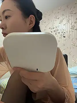 soso_606's Live XXX Chat