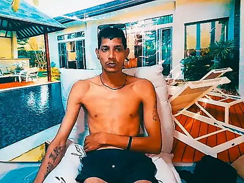 IndianSavageMale: διαδικτυακό σόου στην κάμερα