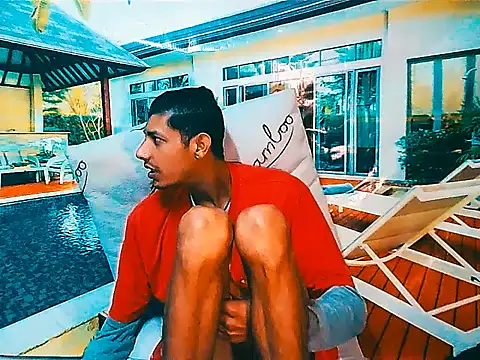 Show de IndianSavageMale na webcam