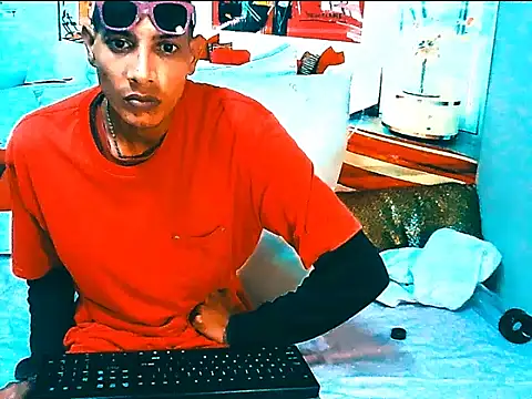 Webkamerová show IndianSavageMale