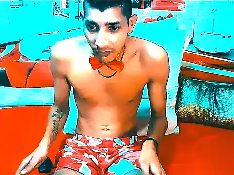 Webkamerová show IndianSavageMale