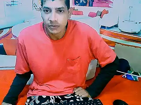 IndianSavageMale 网络视讯表演