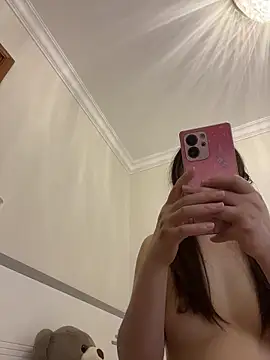 qiuqiu_018 Live Chatraum