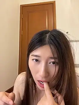 qiuqiu_018 Show Webcam