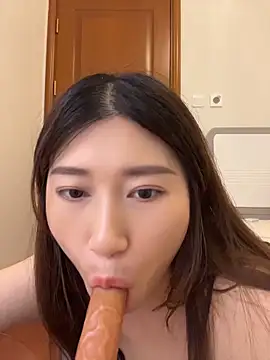 qiuqiu_018 网络视讯表演