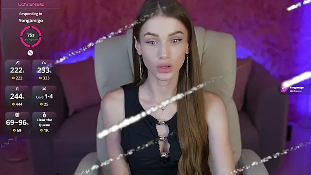 Show modela SophiaDream_ na web-kameri