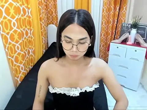 TsAlexa_Blaire Show in webcam