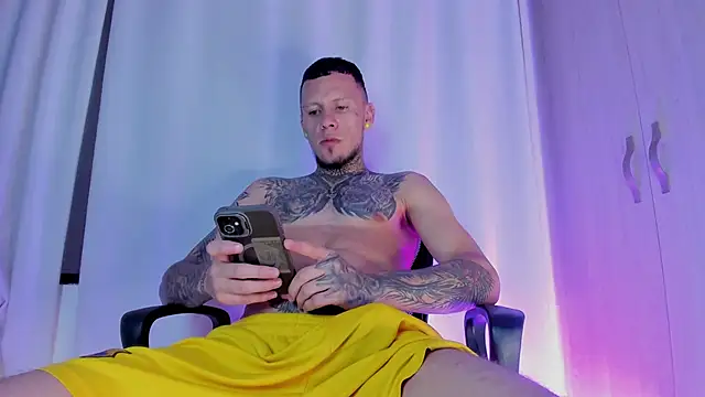 Kings_Ultimate Show in webcam
