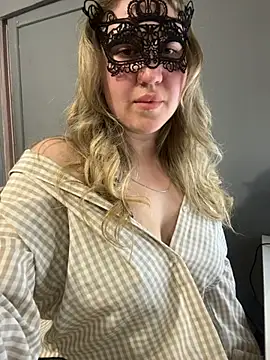 MarieHearttn Live XXX chat