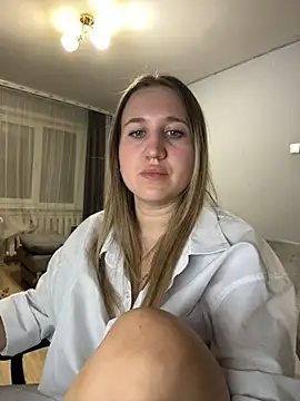 MarieHeartt Chat XXX in diretta