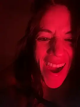 Mila_rebeln Webbikameraesitys