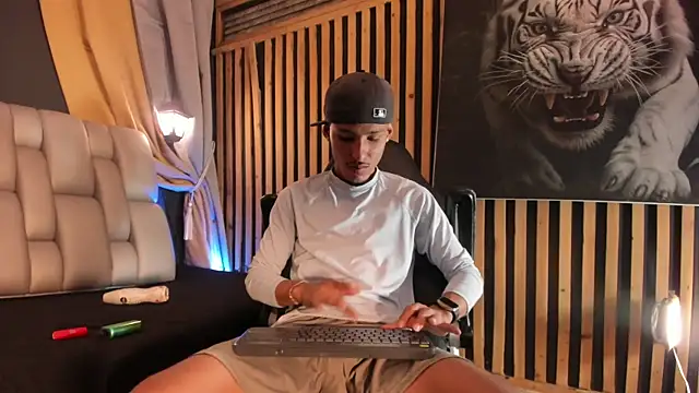 Camilo_Contrerasのウェブカメラショー