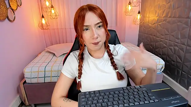 Magic_amberr লাইভ XXX চ্যাট