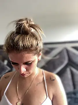 Webkamerová show alison_parkerrr26