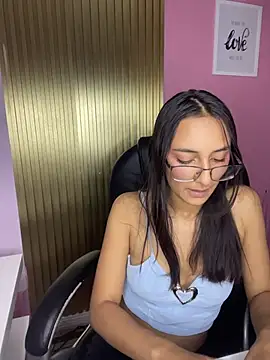 MoonLitDoll – Kamerová šou