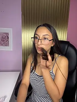 MoonLitDoll's Webcam Show