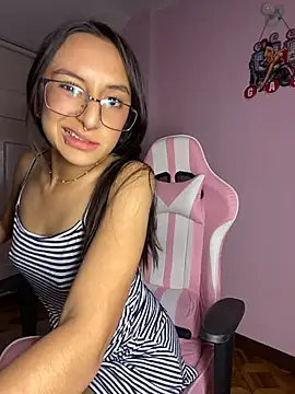 MoonLitDoll's Webcam Show