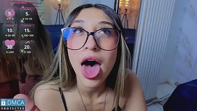 isa_sweet1_'s Webcam Show