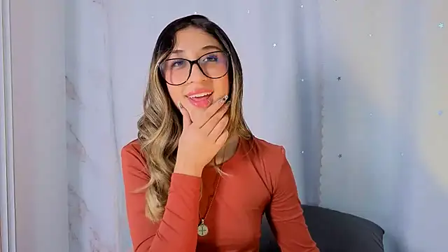 isa_sweet1_ লাইভ XXX চ্যাট