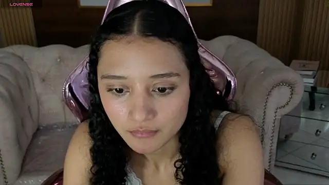 Show modela Karol1_s na web-kameri
