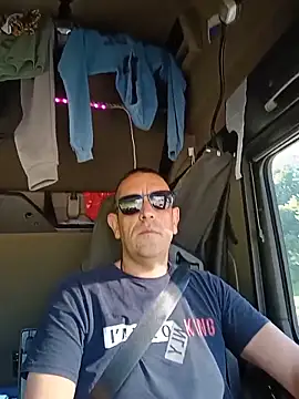 Pokazy przed kamerką – mixa1112