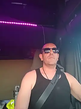 mixa1112 Show in webcam