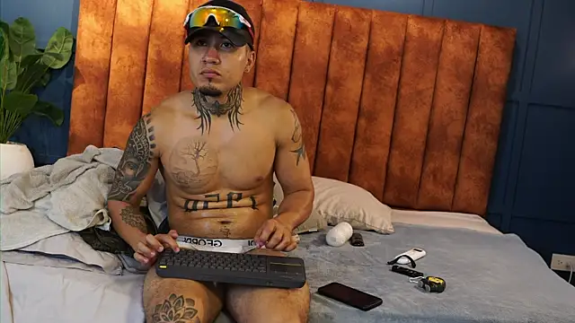 Webkamerová show JhonyWestt
