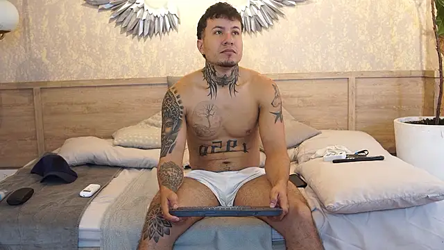 Show de JhonyWestt na webcam