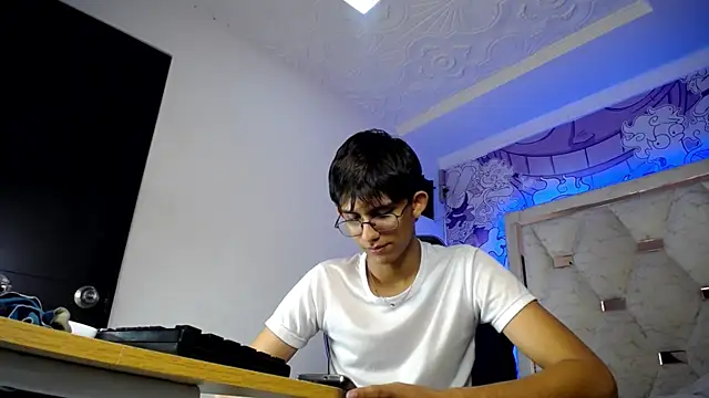 zxvn_n Live XXX-Chat