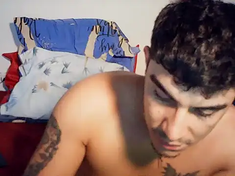 JAMESEXY37 Webcam-Show