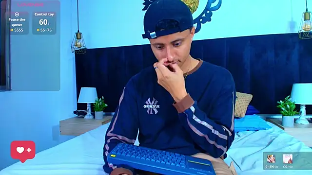 Thiago_Nova webcam show