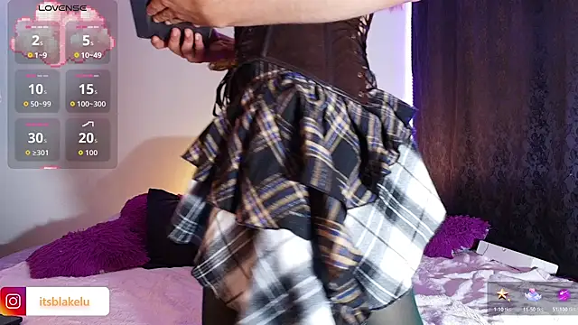 Lu_Blake's Webcam Show