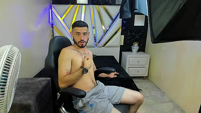 BrunoCarzon: вебкам-шоу