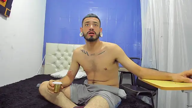 عرض كام BrunoCarzon