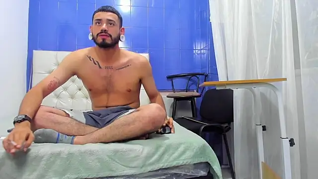 BrunoCarzon Show in webcam