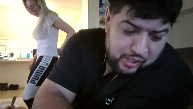 LexiAndPapi's Live Chat Room