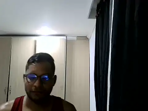 Pokazy przed kamerką – Bruno_vip