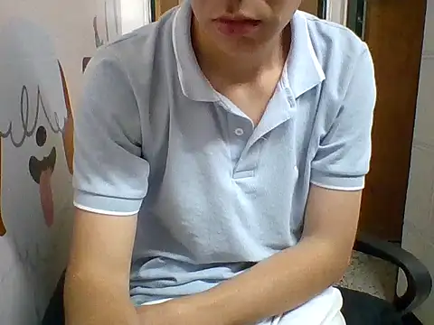 Show modela maskedboytv na web-kameri